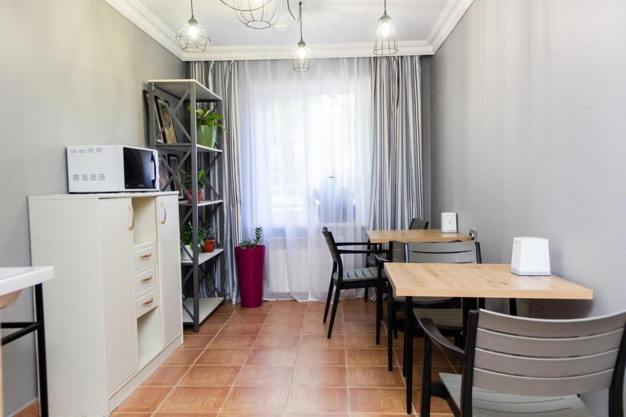 Hotel Tahar Almaty Luaran gambar