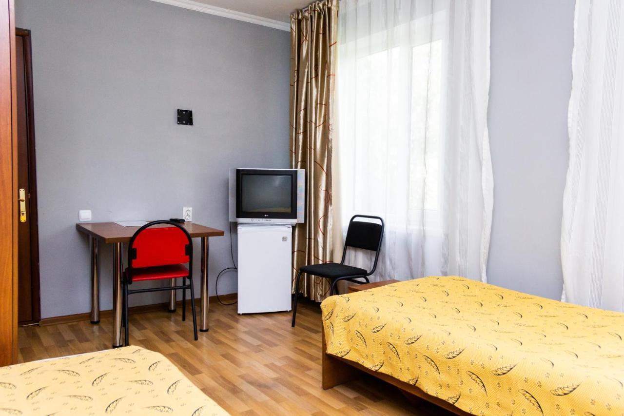 Hotel Tahar Almaty Luaran gambar