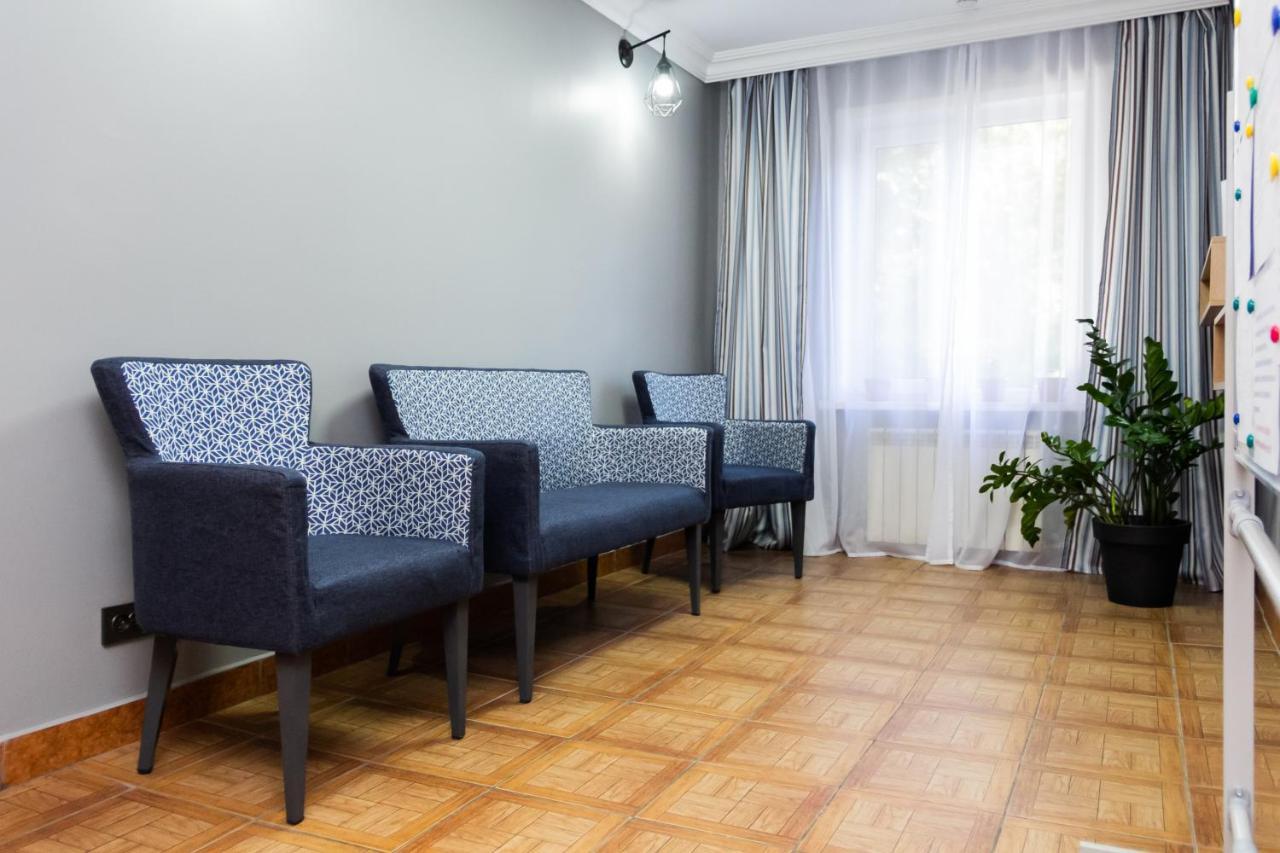 Hotel Tahar Almaty Luaran gambar